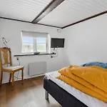 Dom wakacyjny 3 Bedroom Amazing In Sydals Lebol